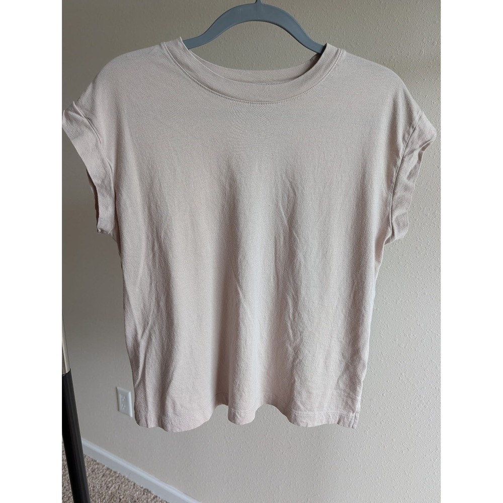 A New Day Womens Tan Rolled Cap Sleeve Crew Neck T-Shirt Size Medium RN17730